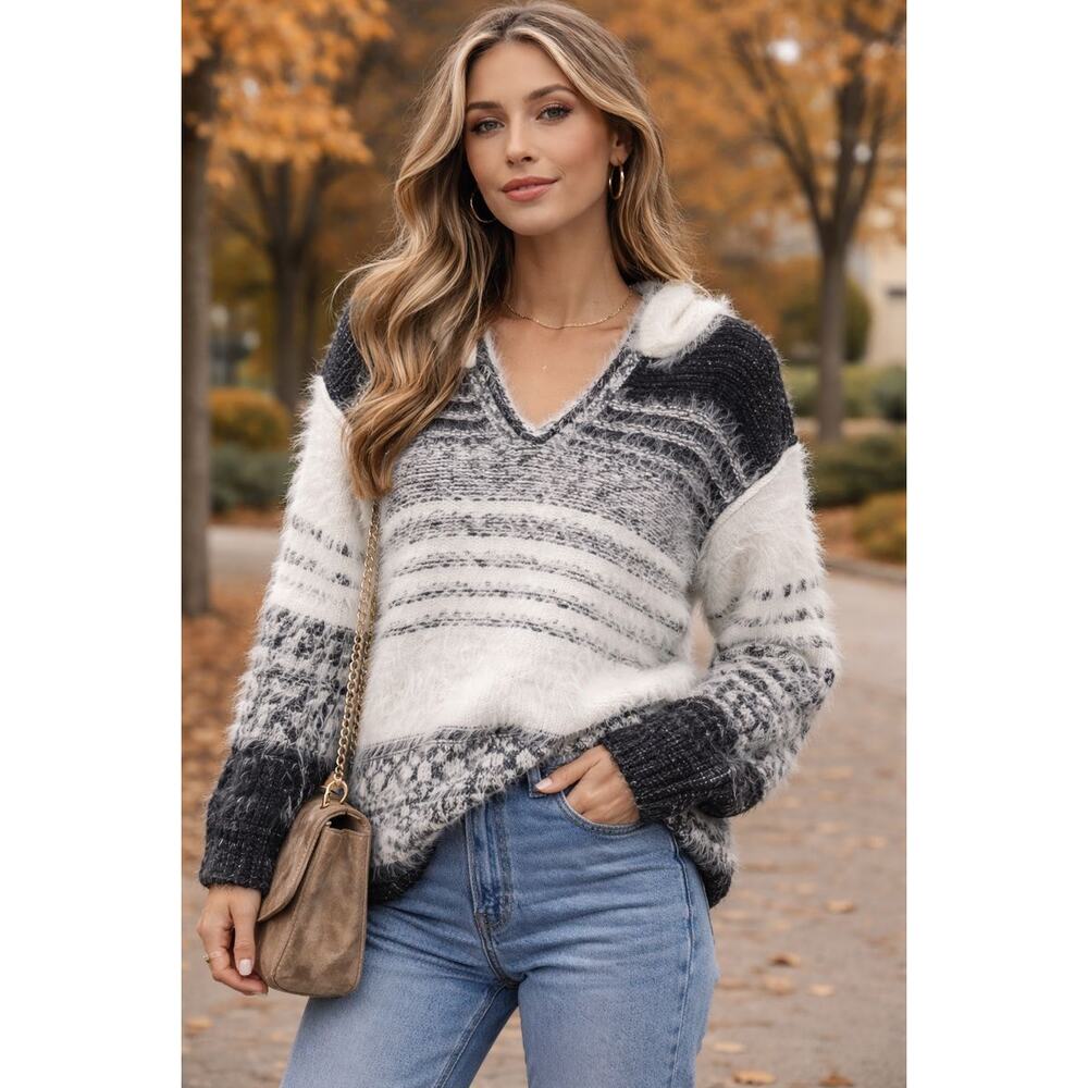 P.i.p.l Fuzzy Knit Sweater Womens Medium Black White V-Neck Cozy Pullover